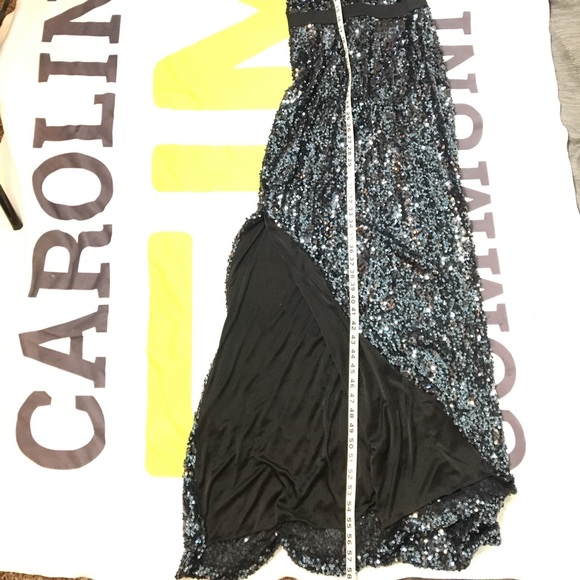 🍾NWOT BEAUTIFUL FULL SEQUINED BALL GOWN🍾 - Picture 6 of 6